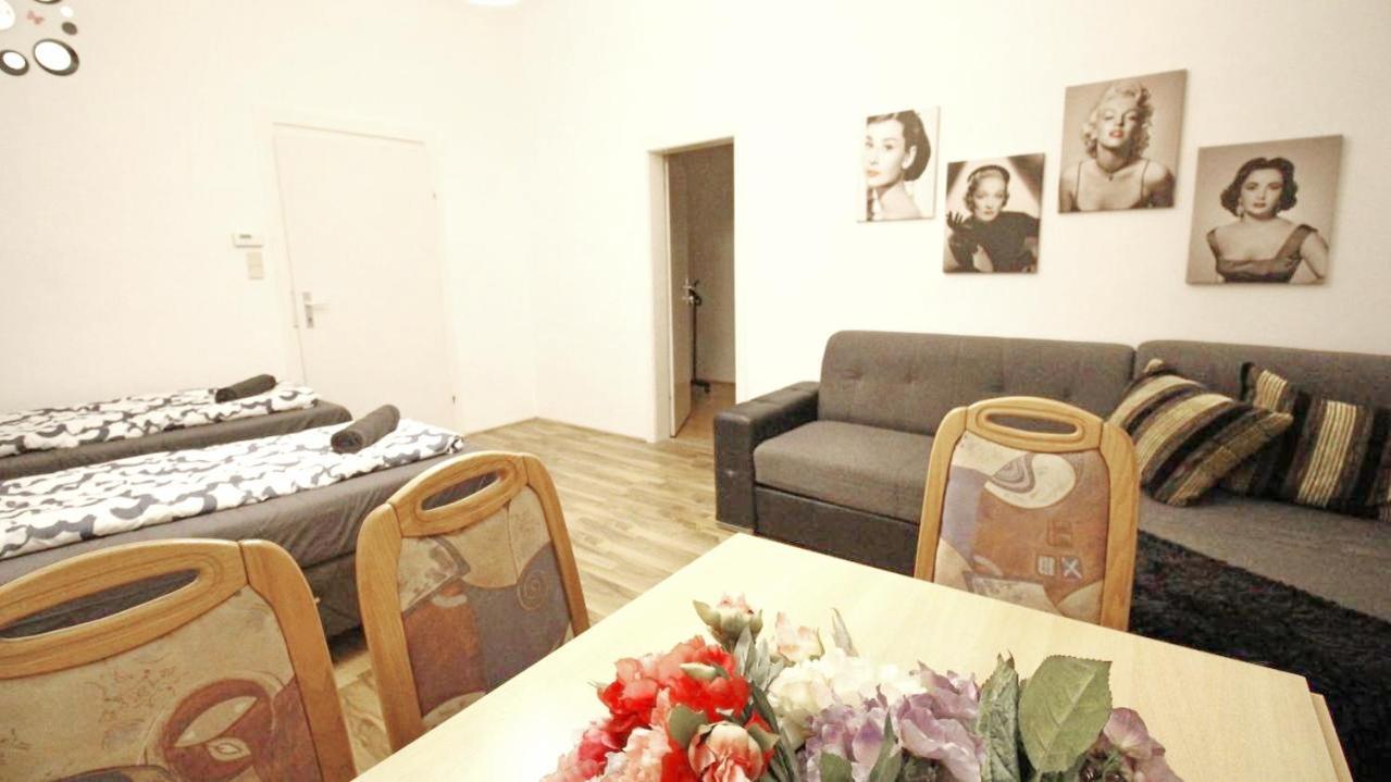 Comfortable Rooms Near Schoenbrunn Palace Hl Vienna Exterior photo